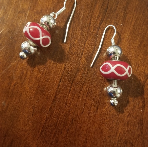 Jewelry - Picture 3 of 3